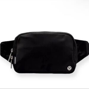 Lululemon belt bag